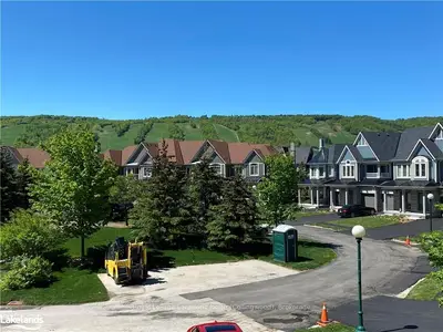 171 SNOWBRIDGE Way 229, Blue Mountains, ON L9Y 0V1