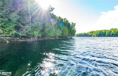 FOXPOINT Road, Lake of Bays, ON P0A 1H0