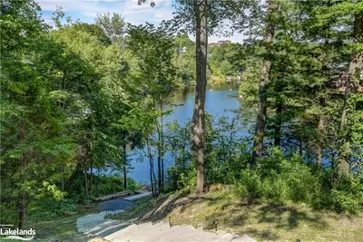 115 HOLDITCH Street, Bracebridge, ON P1L 1E7