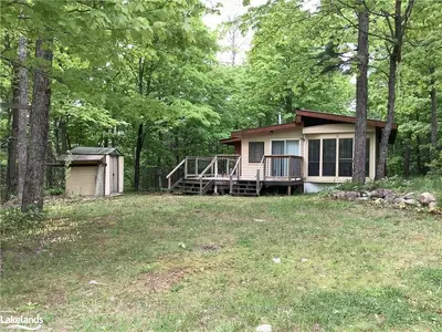 9 WEBER Road, Parry Sound Remote Area, ON P0H 1S0