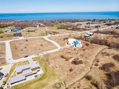 22 Maryward Crescent, Blue Mountains, On N0h 1j0