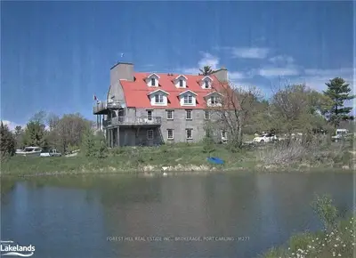 339 South Bay Road, Georgian Bay, On L0k 1s0