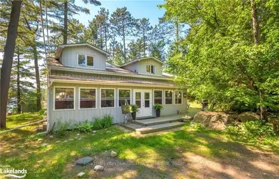 1110 Main Street, Lake Of Bays, On P0a 1e0