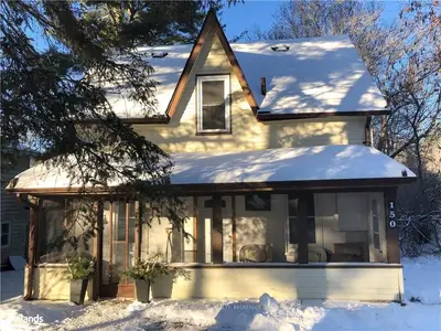 150 Wilsons Falls Road, Bracebridge, On P1l 1l7