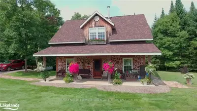 2019 South Lake Road, Minden Hills, On K0m 2k0