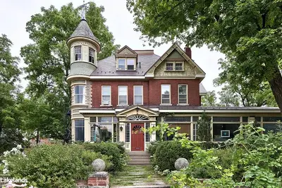 919 5th Avenue E, Owen Sound, On N4k 2s1
