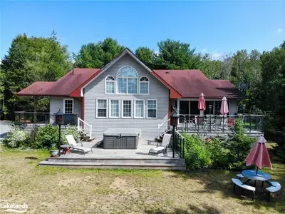 1136 Paradise Cove Road, Dysart Et Al, On K0m 1s0