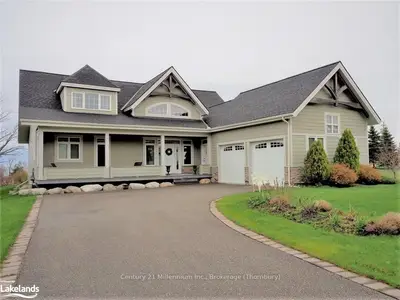 121 East Ridge Drive, Blue Mountains, On N0h 2p0