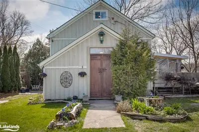 114 Church Street, Blue Mountains, On N0h 1n0