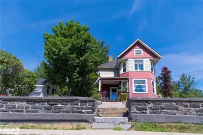 40 William Street, Parry Sound, On P2a 1v1