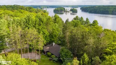 1117 Redwood Road, Muskoka Lakes, On P0b 1j0
