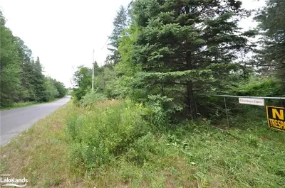 146 South Lancelot Road 4, Huntsville, On P0b 1m0