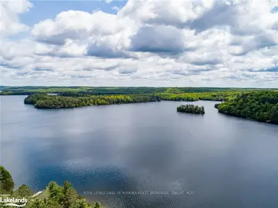 1094 CRUMBY LAKE Drive, Algonquin Highlands, ON P0A 1E0