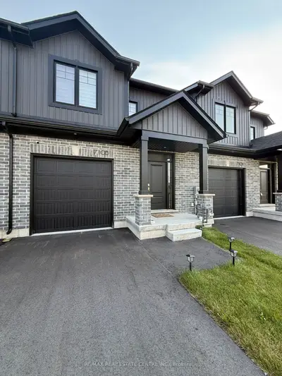 Att/Row/Townhouse in Niagara Falls