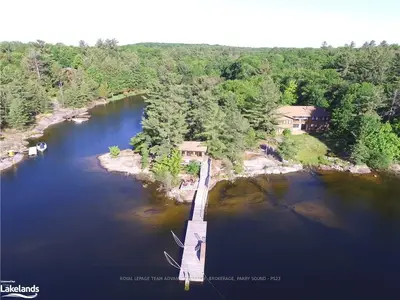 32 Owens Cove Road, Carling, On P0g 1g0