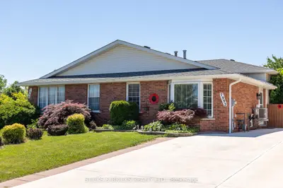 Semi-Detached in Niagara Falls