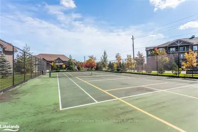 27 Beaver Street S 204, Blue Mountains, On N0h 2p0
