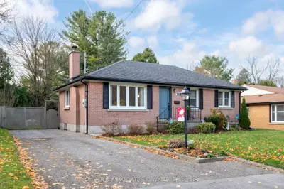 Detached in London South