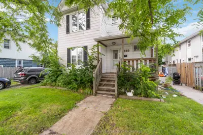 Duplex in Sarnia