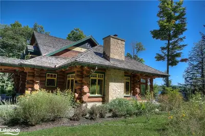 1041 HILLTOP Crescent, Lake of Bays, ON P0A 1K0