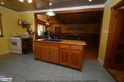 1029 Rosseau Lake Road 1, Muskoka Lakes, On, P0b 1m0