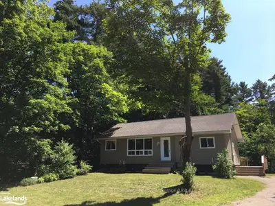 635 Hwy 141, Huntsville, On, P0b 1m0