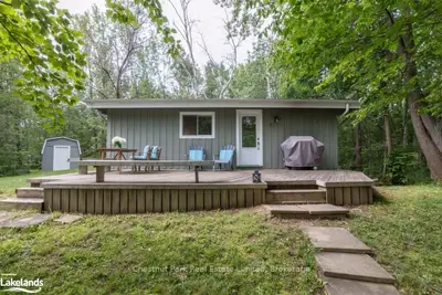 110 Patricia Drive, Blue Mountains, On L9y 3z2