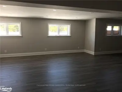 100 Holdship Court, Blue Mountains, On L9y 3z2