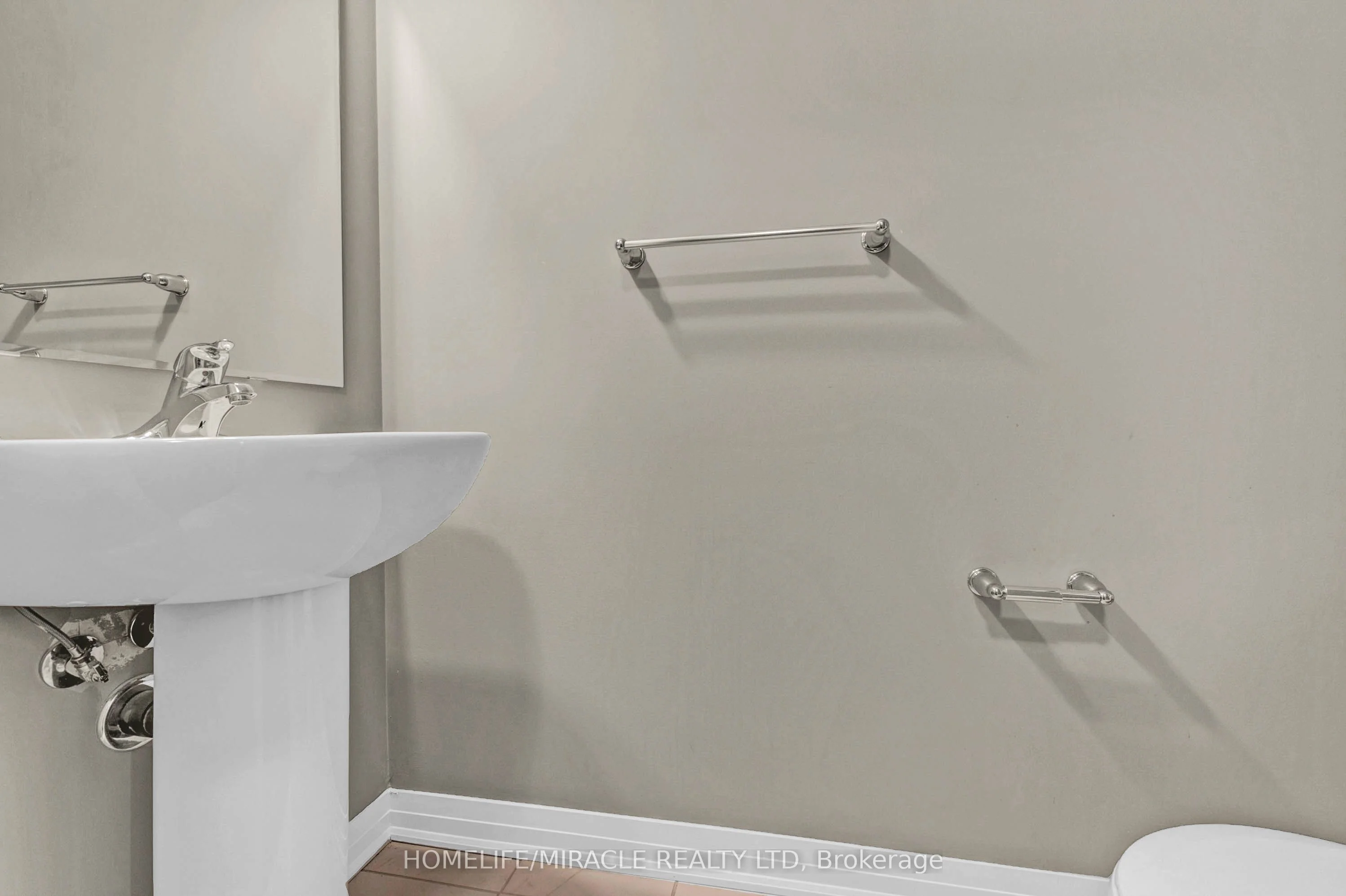 25 Isherwood Avenue 118, Cambridge, ON N1R 0E2