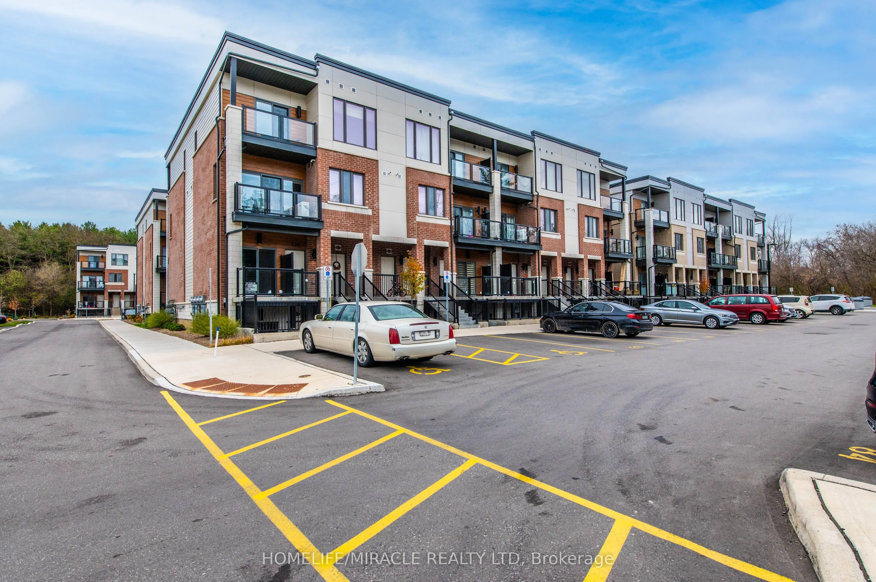 Condo Apartment in Cambridge