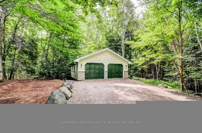 1936 LAKE JOSEPH Road B, Seguin, ON P2A 2W8