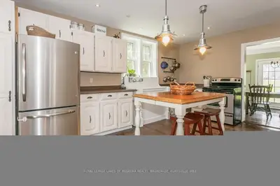 94 North Pickerel Lake Road, Armour, On P0a 1c0