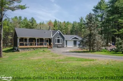 1094 Golden Beach Road, Bracebridge, On P1l 1w8