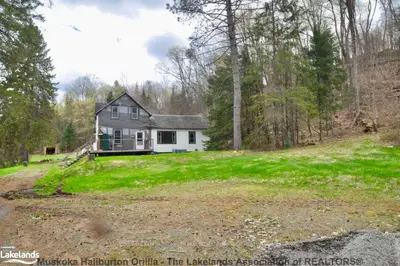 105 Markles Road, Huntsville, On P1h 2j3
