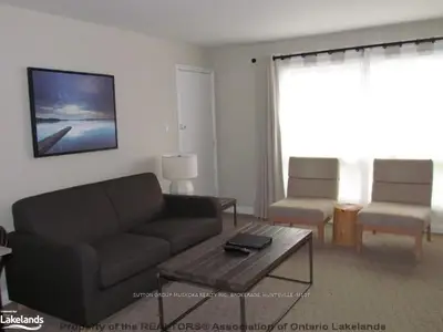 54-301 Deerhurst - Summit Lodge, Huntsville, On, P1h 2e8