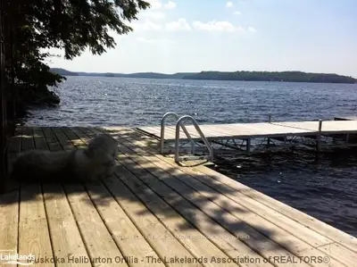 276 West Point Sands Road, Huntsville, On P1h 2j3