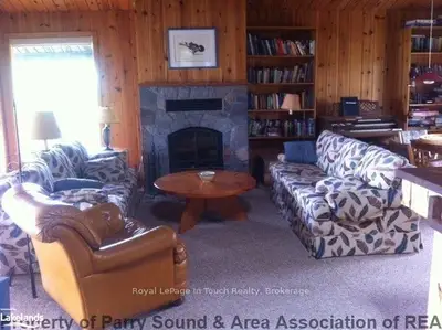 51b Island 207, The Archipelago, On, P0c 1h0
