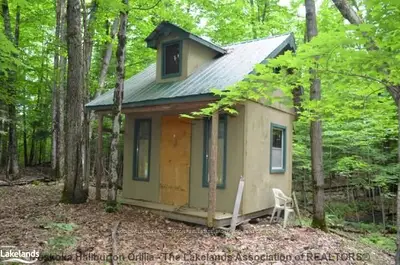 South Portage Road, Lake Of Bays, On P0a 1h0