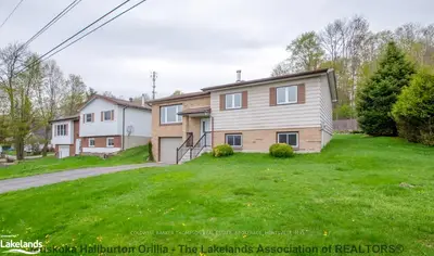 1a Shaw Crescent, Huntsville, On P1h 1v8