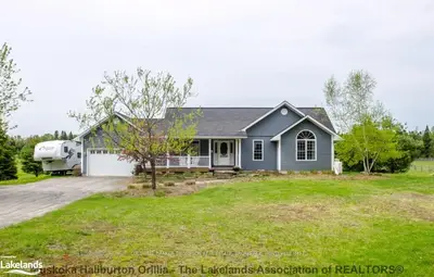 302 Etwell Road, Huntsville, On P1h 2j2