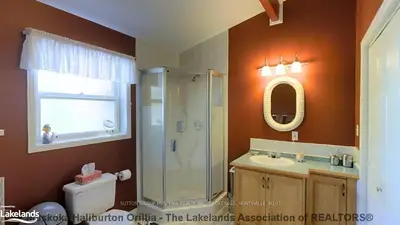 205 Lakeview Crescent, Huntsville, On P1h 1a7