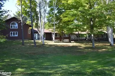 1194 Elk Drive, Dysart Et Al, On K0m 2s0
