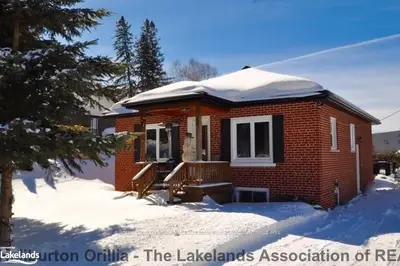 44 King Crescent, Huntsville, On P1h 1x6