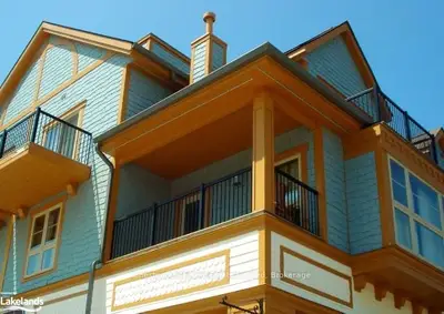 190 Jozo Weider Boulevard 200, Blue Mountains, On L9y 0v2