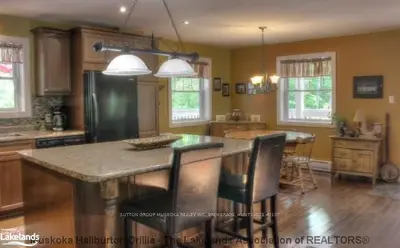 68 Breisacher Road, Huntsville, On P1h 2n5