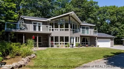 1530 South Portage Road, Lake Of Bays, On P1h 2j3