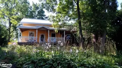 174 Clark Street, Blue Mountains, On N0h 1j0