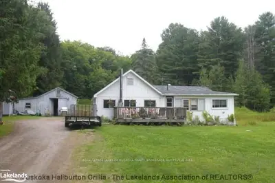 1133 Lone Pine Drive, Bracebridge, On P1l 1x4