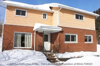 4 SUSAN Street E, Huntsville, ON P1H 1X4
