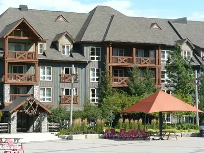 152 Jozo Weider Boulevard 111/3, Blue Mountains, On L9y 0v2